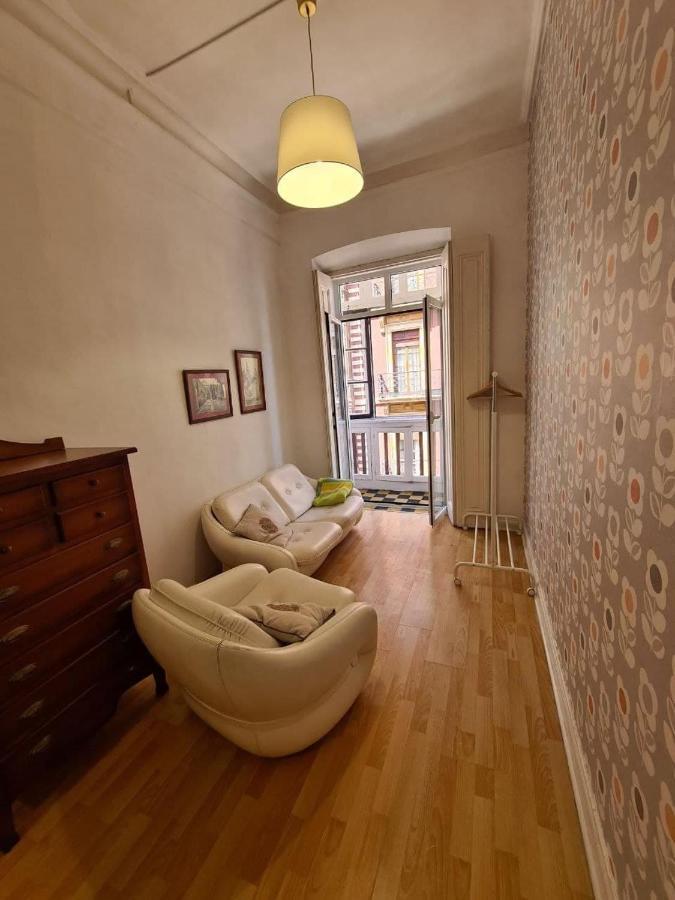122A - Emblematica Vivienda En Playa San Lorenzo Gijón Buitenkant foto